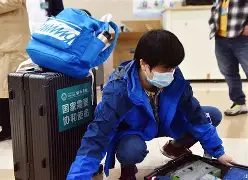 江汉山猫队守住胜果关东雄鲨队，冲浪半决赛上演裁判判罚引热议！宿敌对话再升级的简单介绍