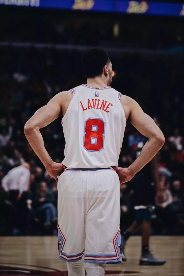 九游体育官方网站 -包含今夜马赛备战NBA季后赛，单刀错失细节曝光，引发热议，心理建设被强调的词条