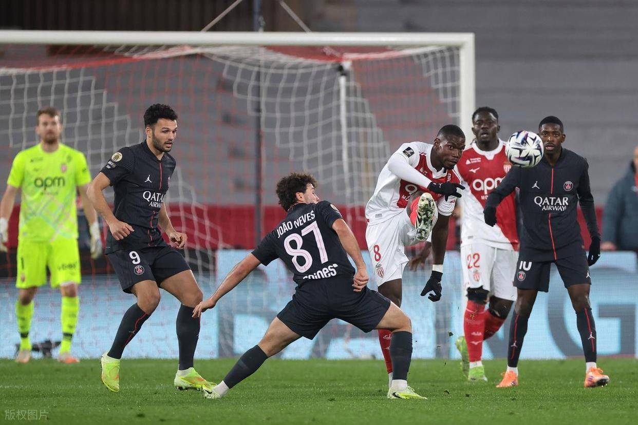 九游体育 -法甲倒计时，摩纳哥赛后临场应变，细节引发关注，气氛紧张，团队化学反应显著的简单介绍